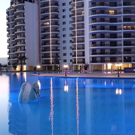 Iskele Long Beach, Aquapark Tesisinde Stuedyo Daire Апартаменты