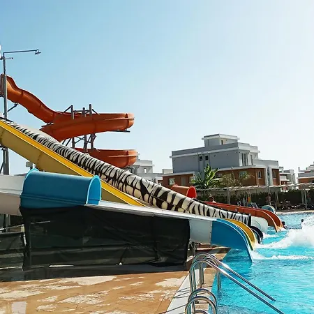 Апартаменты Iskele Long Beach, Aquapark Tesisinde Stuedyo Daire *